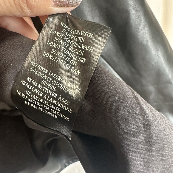 Blank NYC | Essential Faux Leather Zip Front Cropped Moto Jacket Black Small - Picture 6 of 11